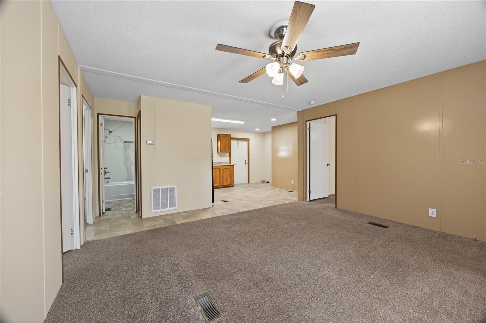 3883 Se 55th Ct Property Photo 7