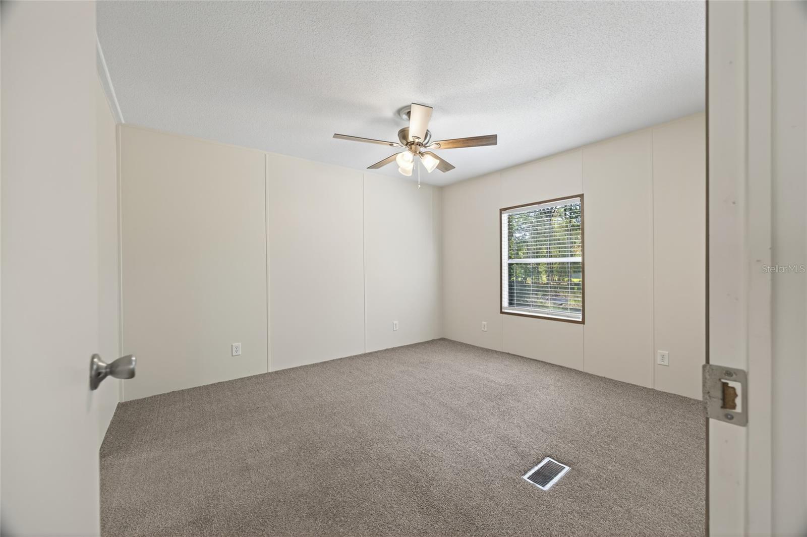 3883 Se 55th Ct Property Photo 11