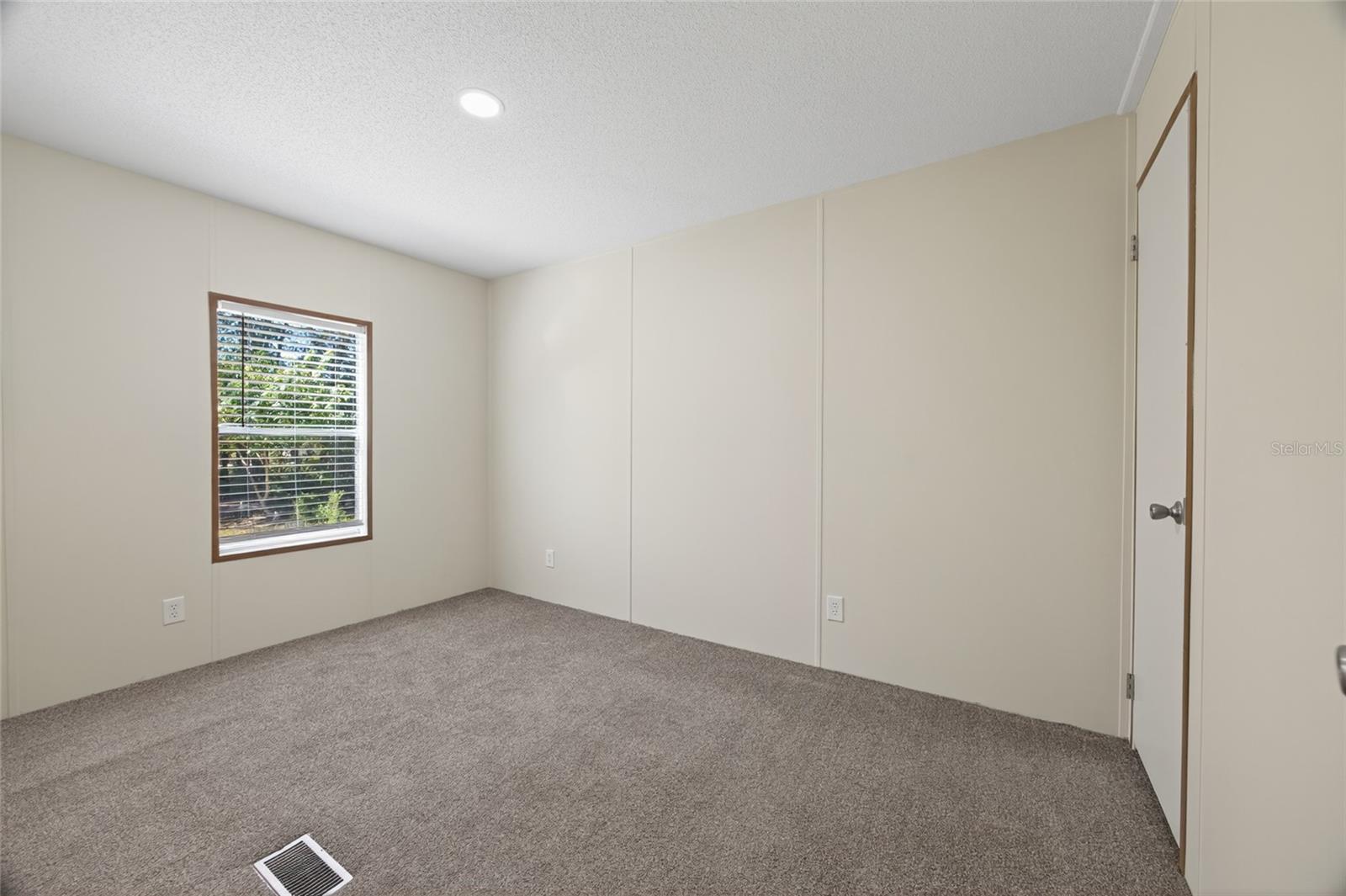 3883 Se 55th Ct Property Photo 16