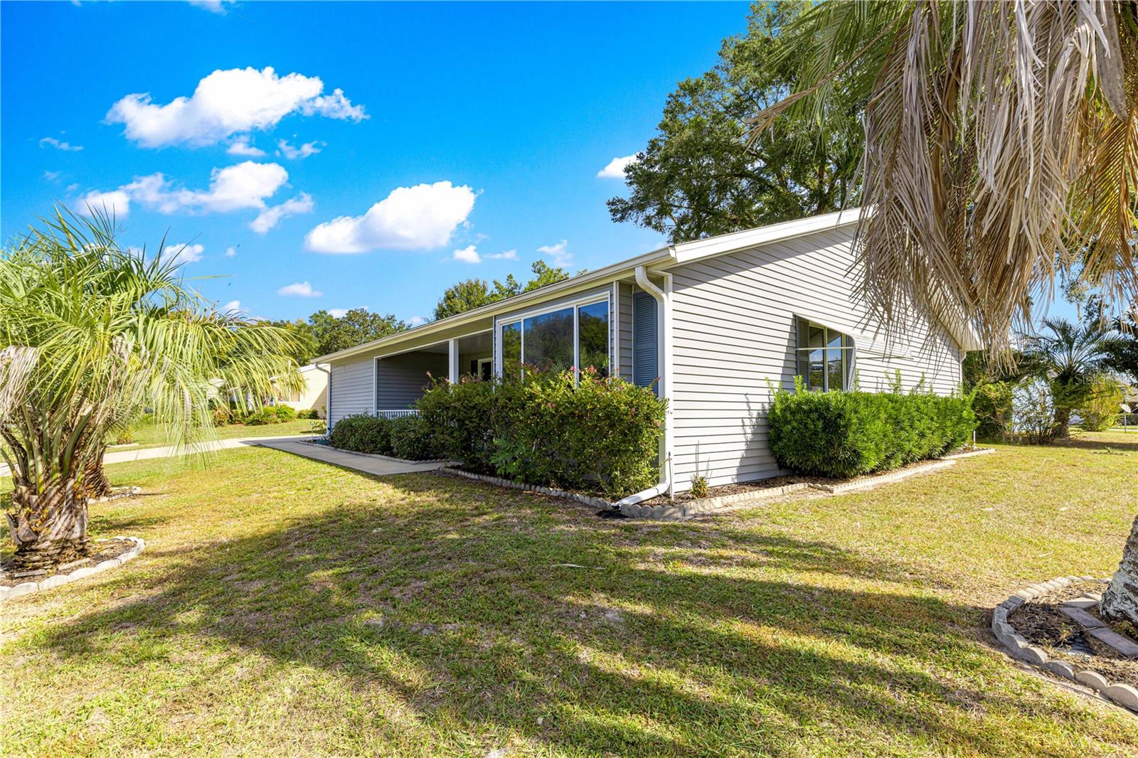 10987 Sw 86th Ter Property Photo 2