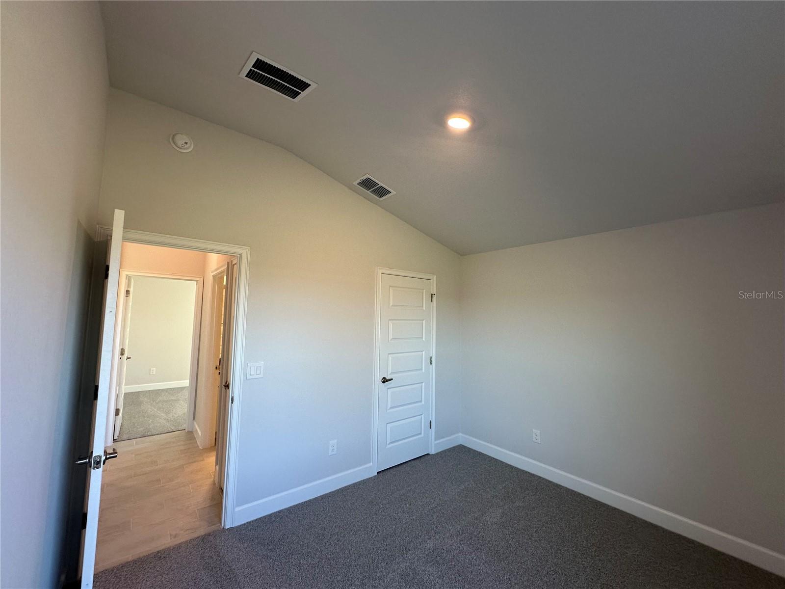 12543 Ne 48th Ter Property Photo 23