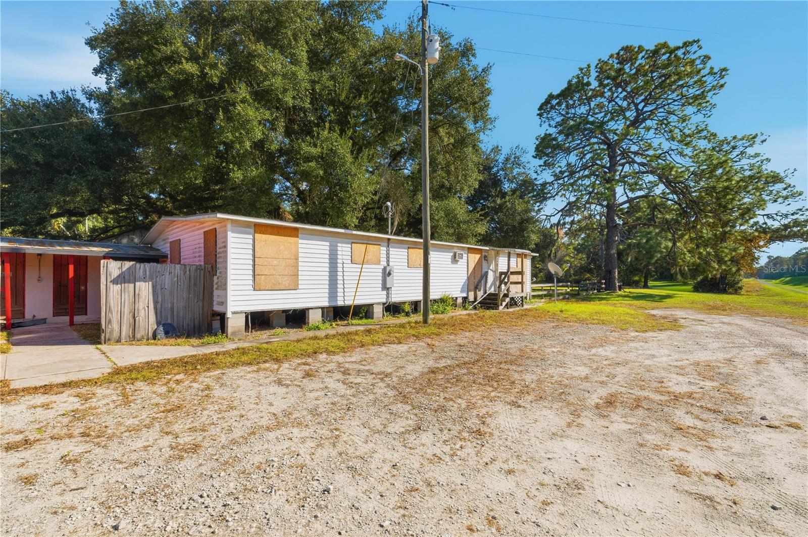 2451 Se Highway 41 Property Photo 8