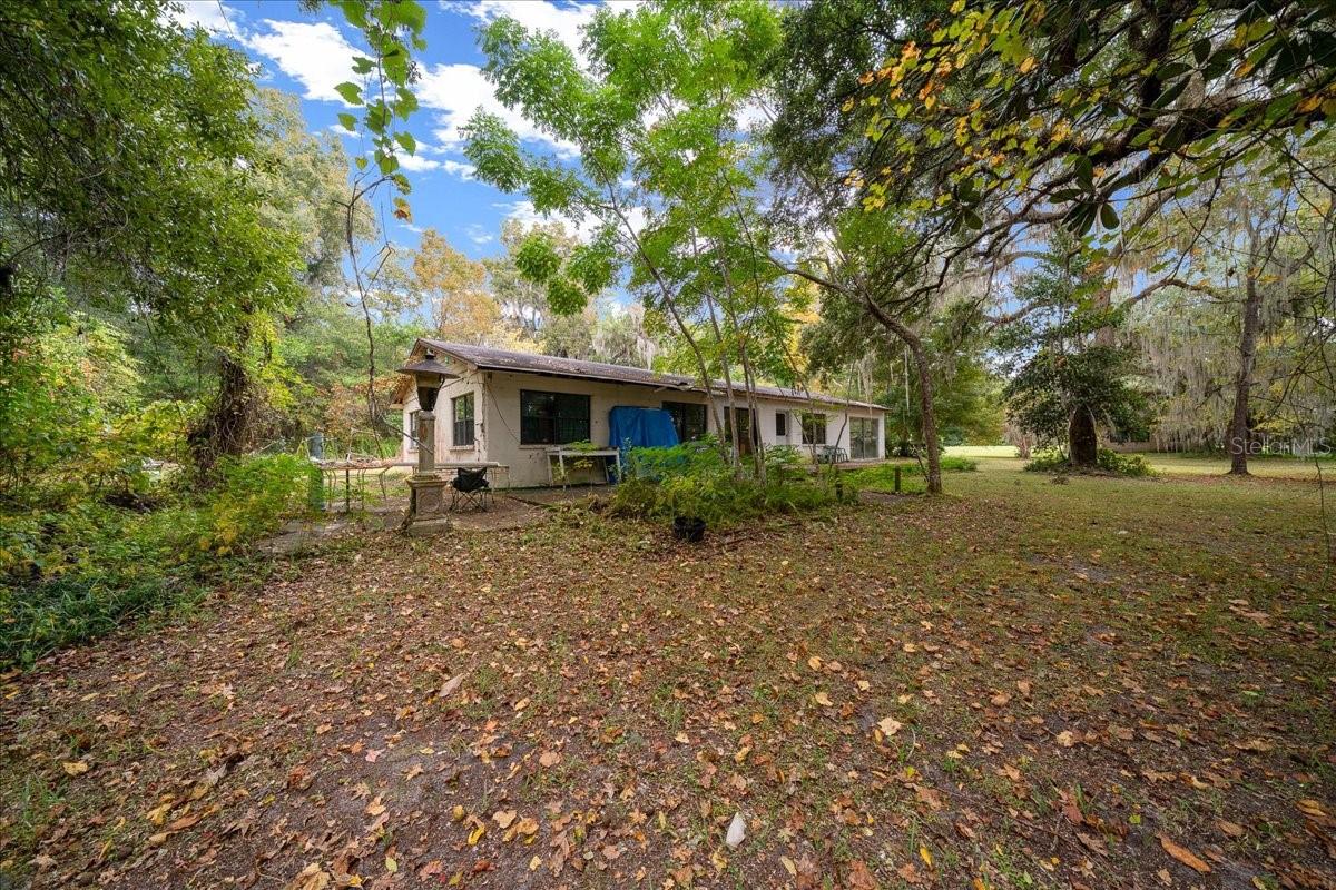7173 W R Thomas Rd Property Photo 24
