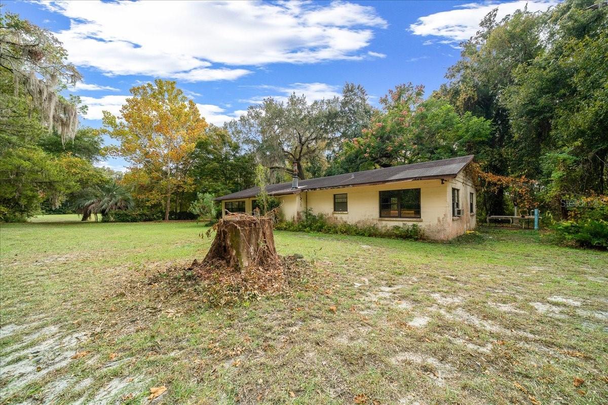 7173 W R Thomas Rd Property Photo 30