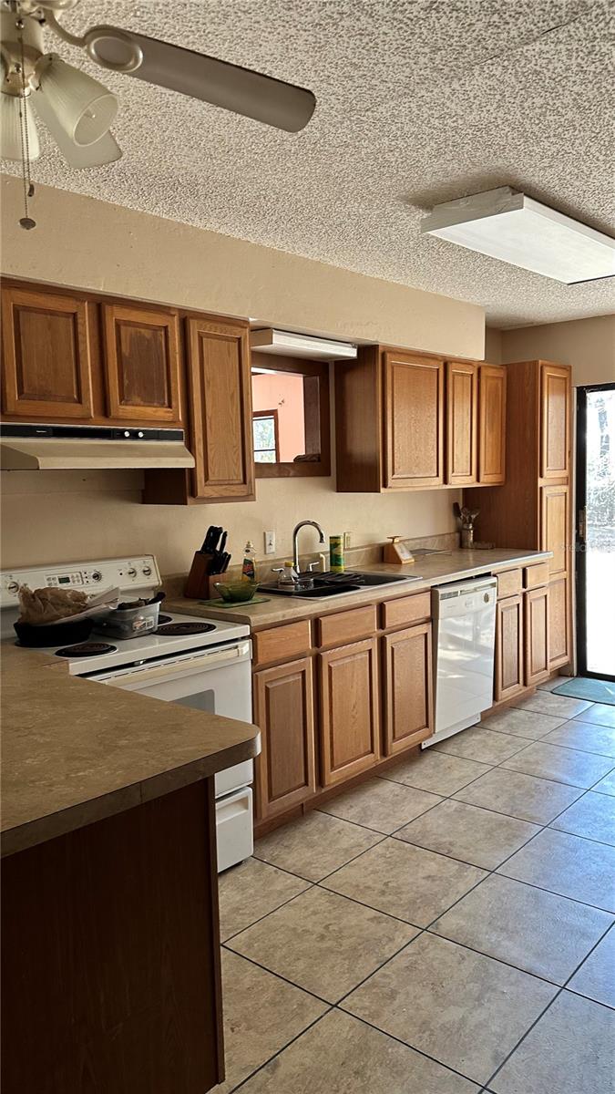 7173 W R Thomas Rd Property Photo 41