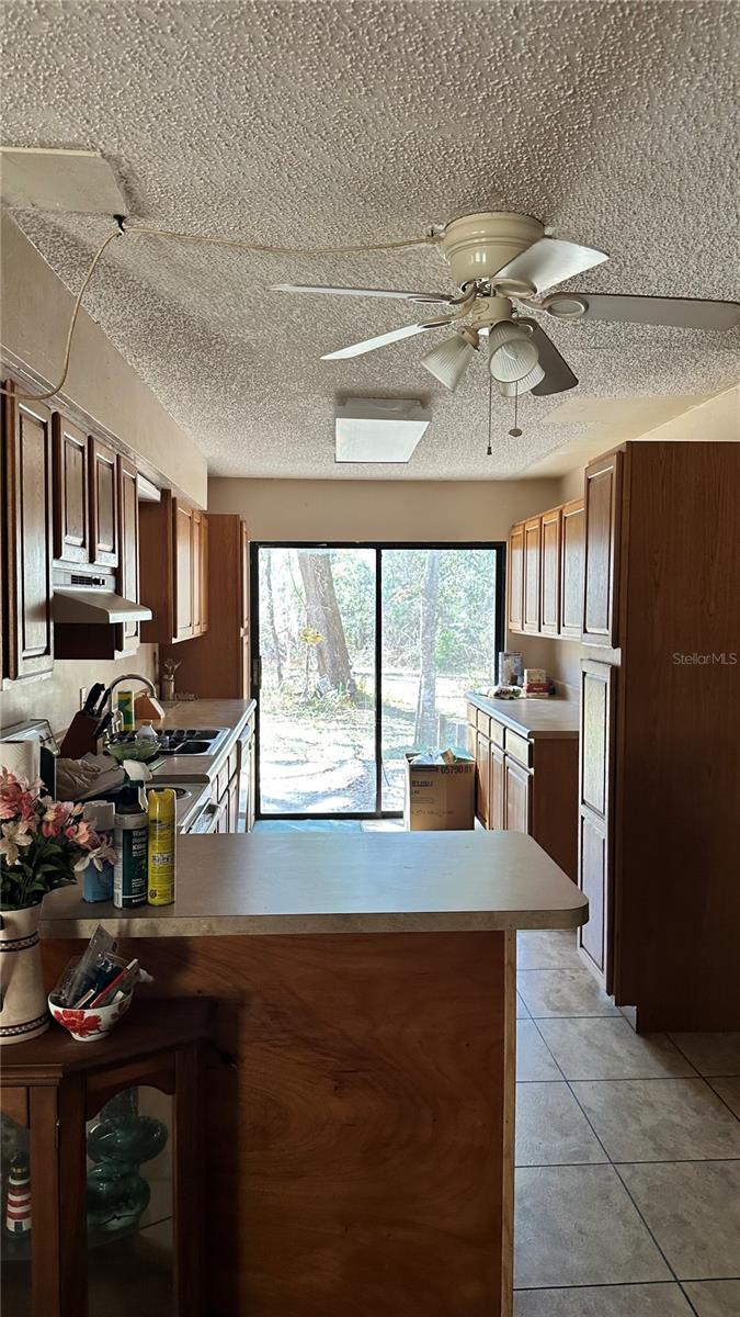 7173 W R Thomas Rd Property Photo 46