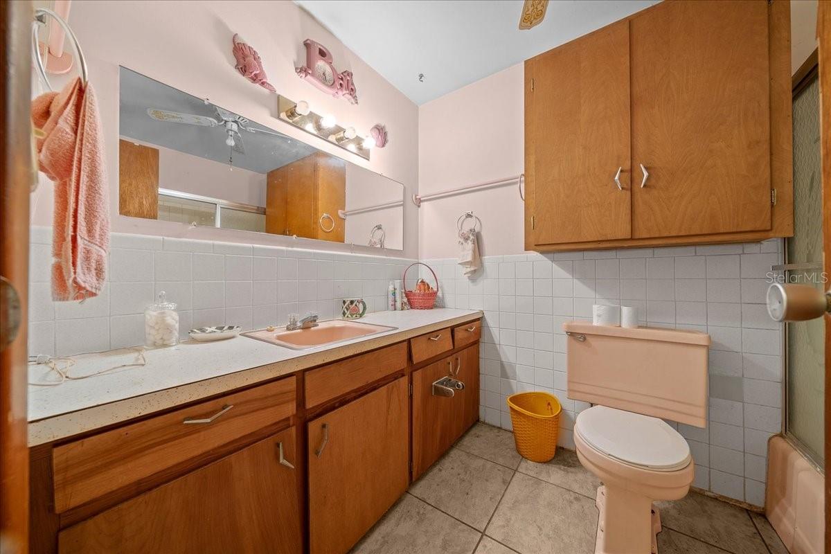 7173 W R Thomas Rd Property Photo 48