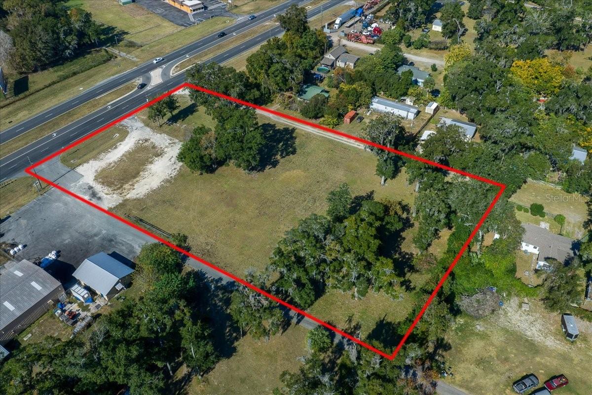 1350 Nw 47th Street Property Photo 2