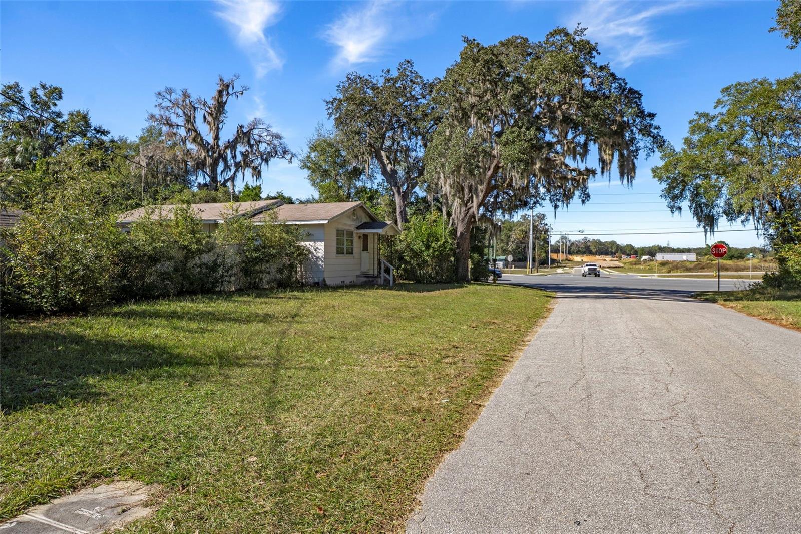 3228 & 3164 W Laurel St Property Photo 20