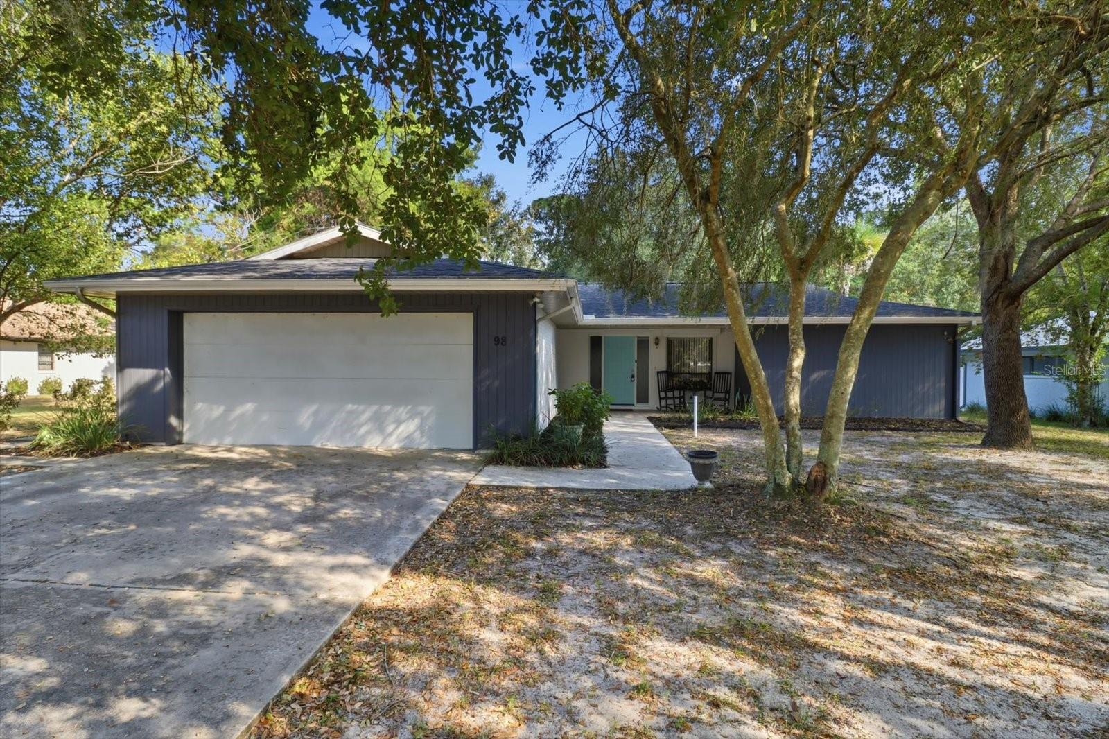 98 Sycamore Cir Property Photo 1