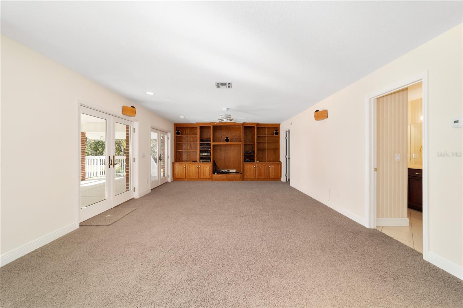 1570 Se 73rd Pl Property Photo 23
