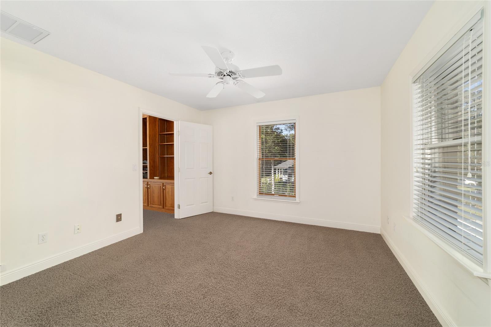 1570 Se 73rd Pl Property Photo 32