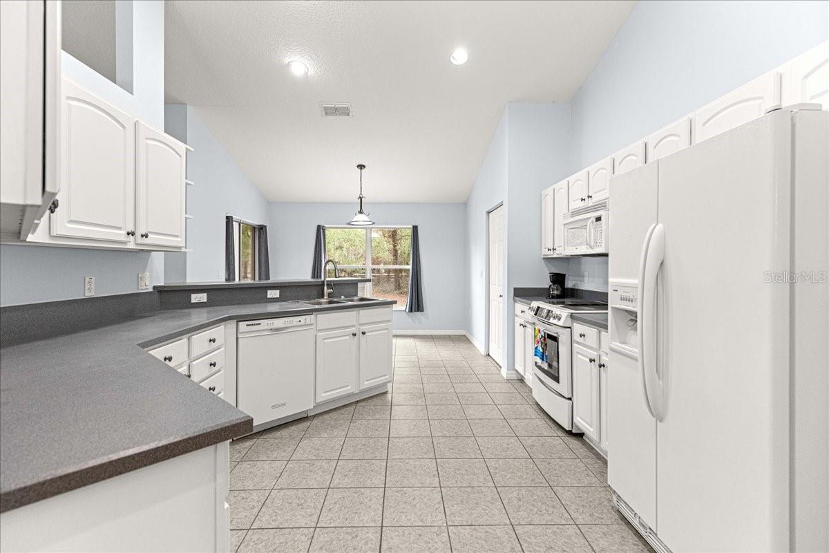 21595 Sw 84th Loop Property Photo 12