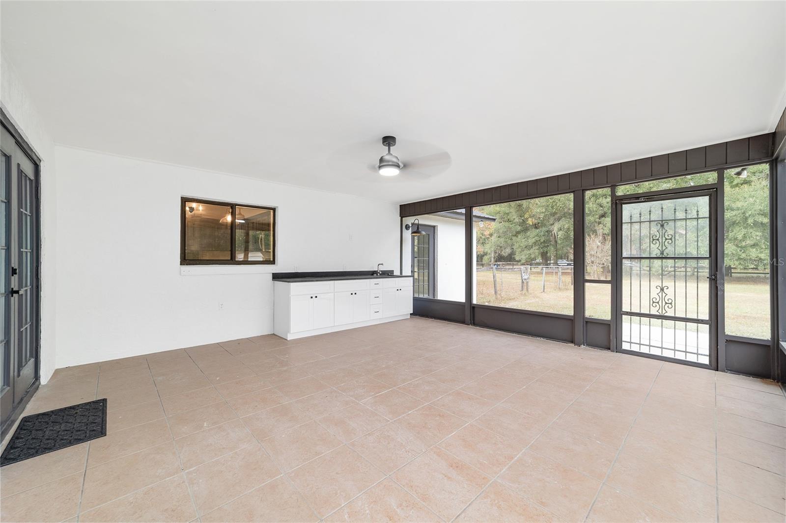 10575 Sw 27th Ave Property Photo 57