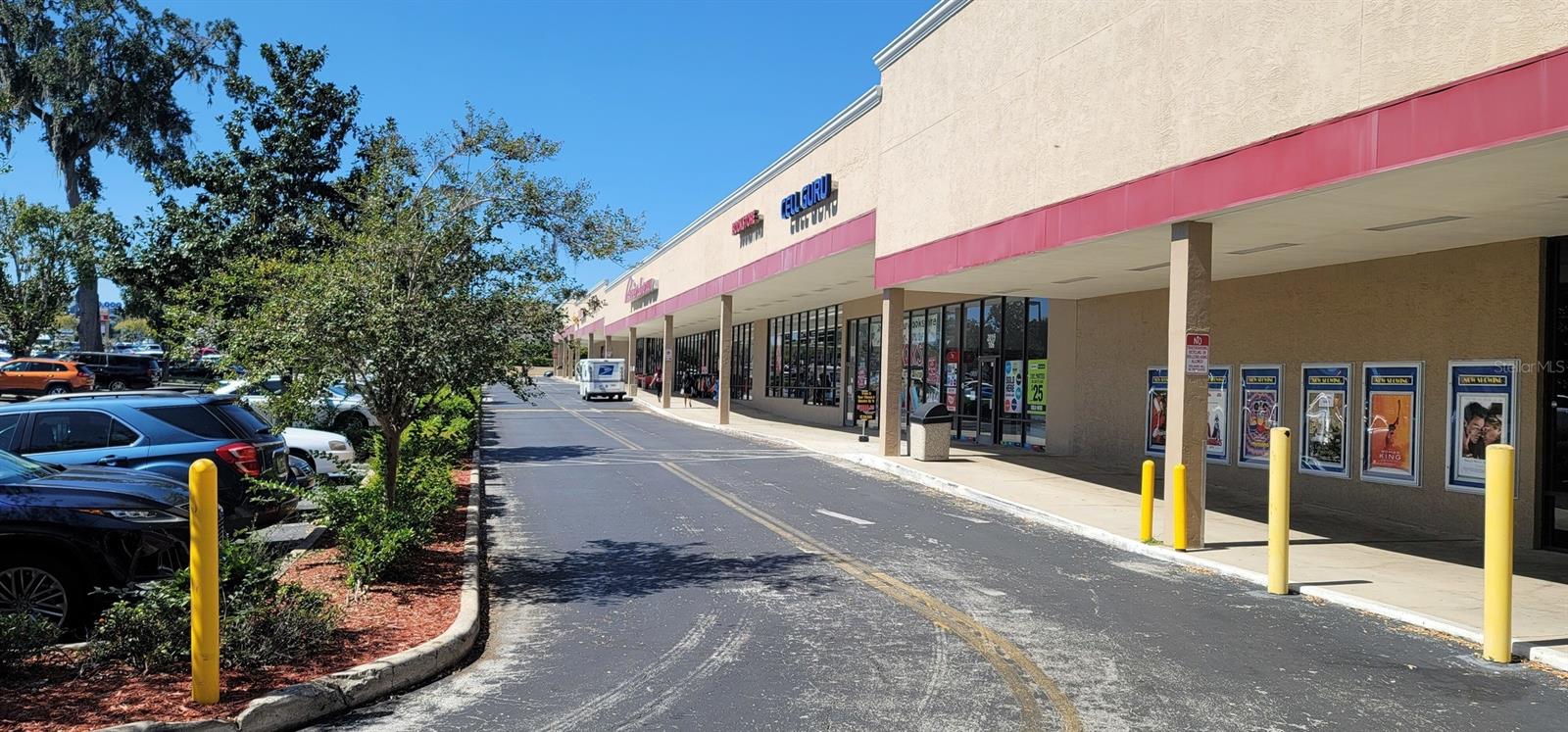 2019 E Silver Springs Blvd Property Photo 2