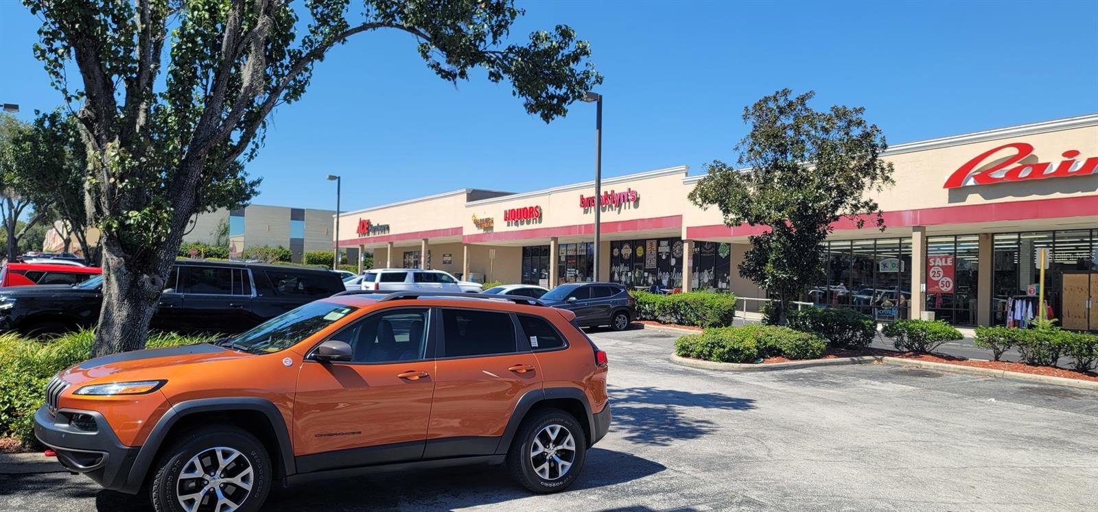 2019 E Silver Springs Blvd Property Photo 3