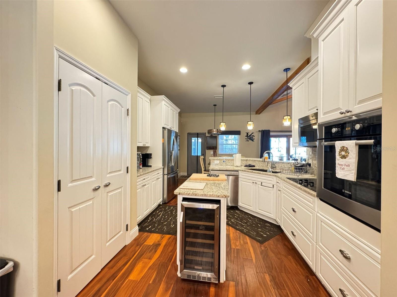 3108 N Wheaton Pt Property Photo 8