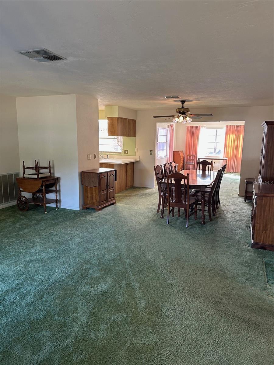 200 S Desoto St Property Photo 4
