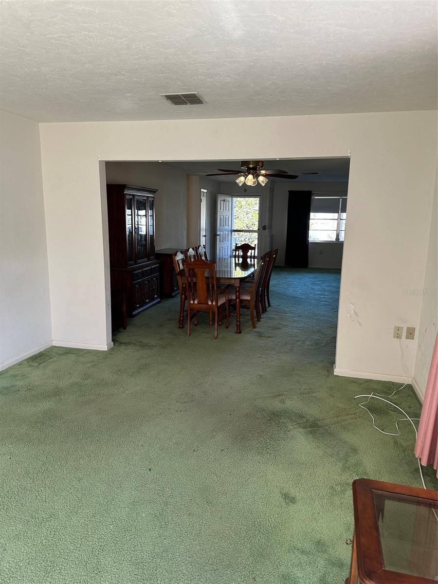 200 S Desoto St Property Photo 8