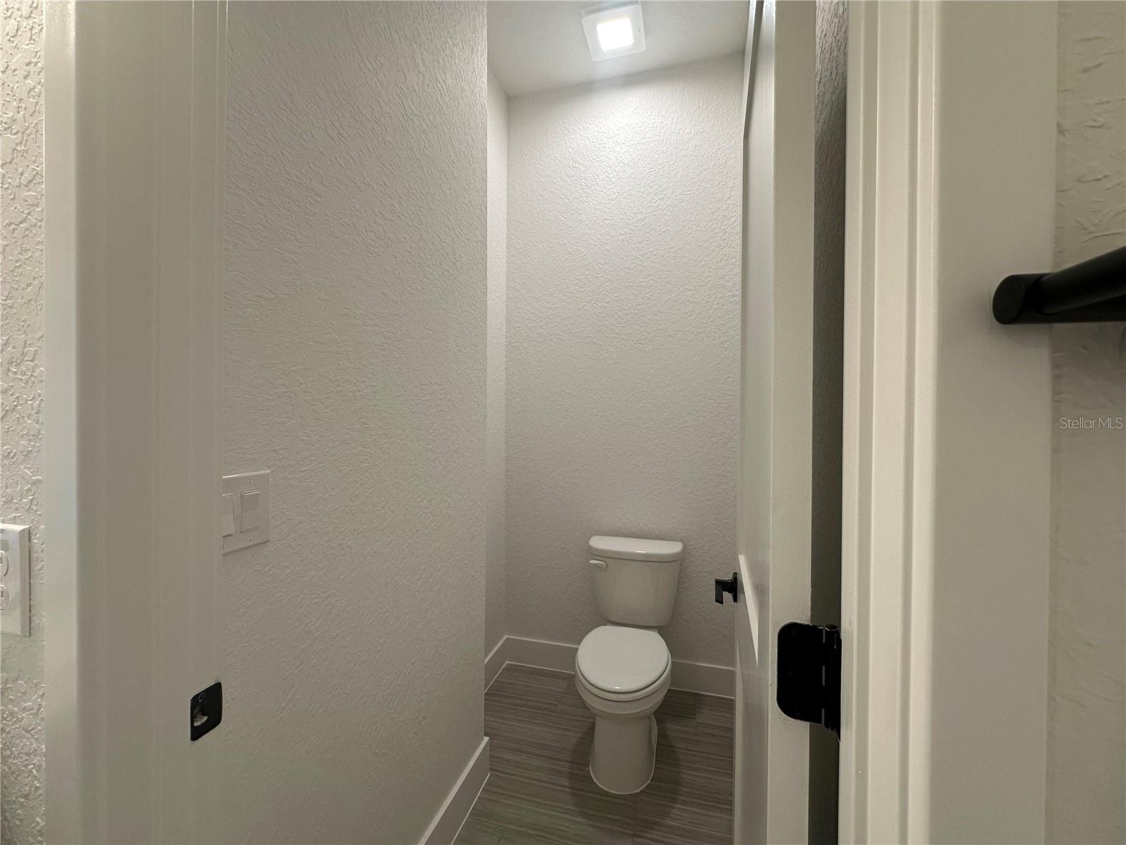 12547 Ne 48th Ter Property Photo 16
