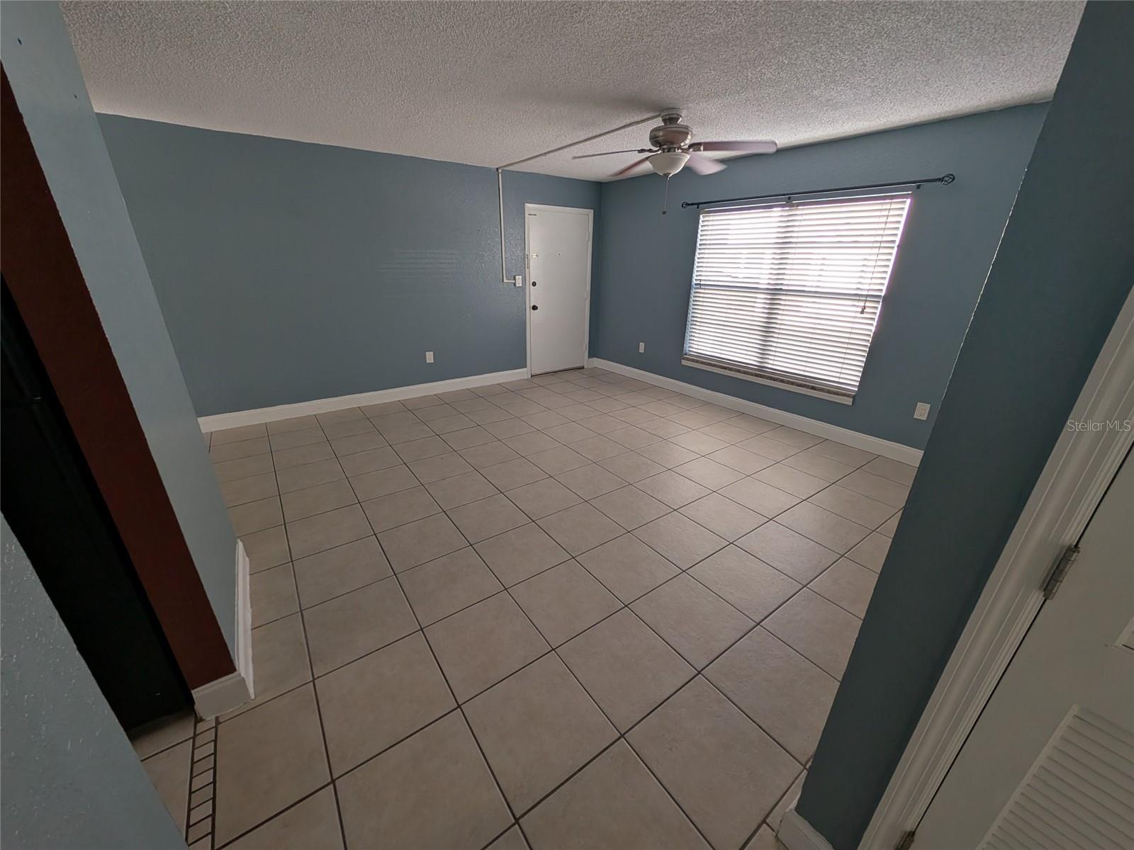 2564 Se 15th Ave #e Property Photo 4