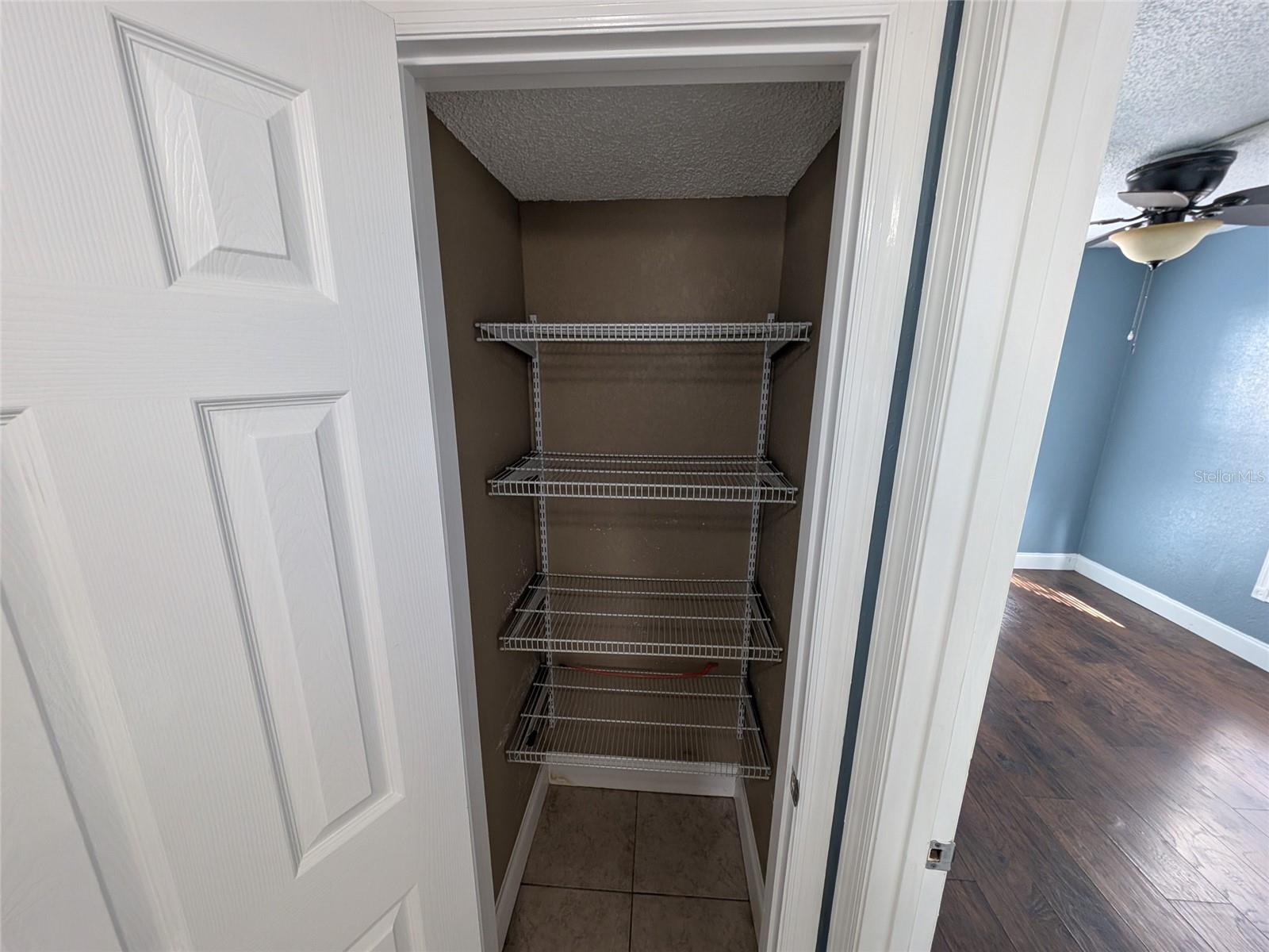 2564 Se 15th Ave #e Property Photo 18