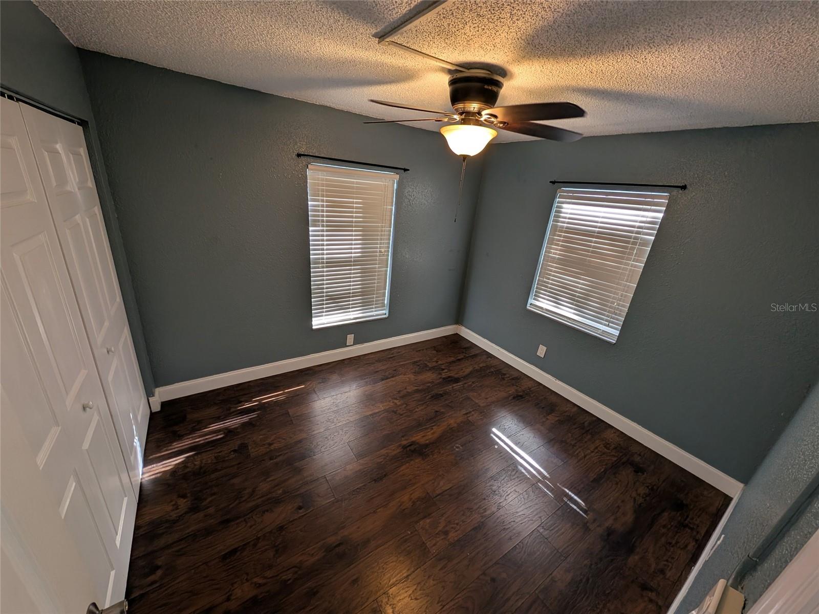 2564 Se 15th Ave #e Property Photo 24