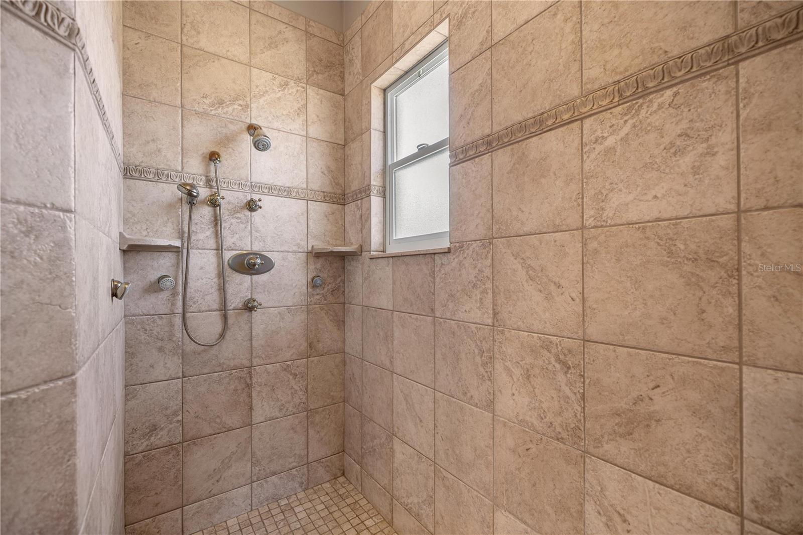 6081 W Pell Pl Property Photo 29