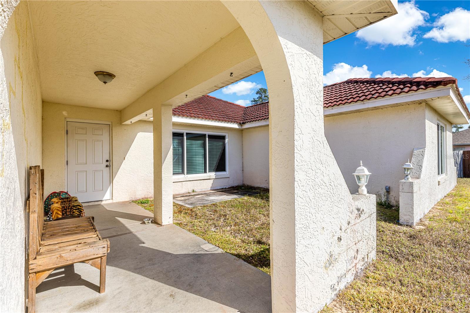 17179 Sw 41st Cir Property Photo 6