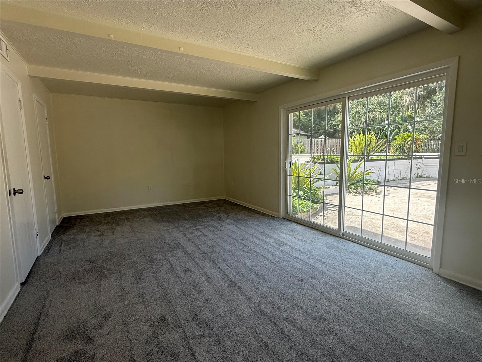 1021 Sw 26th St Property Photo 12
