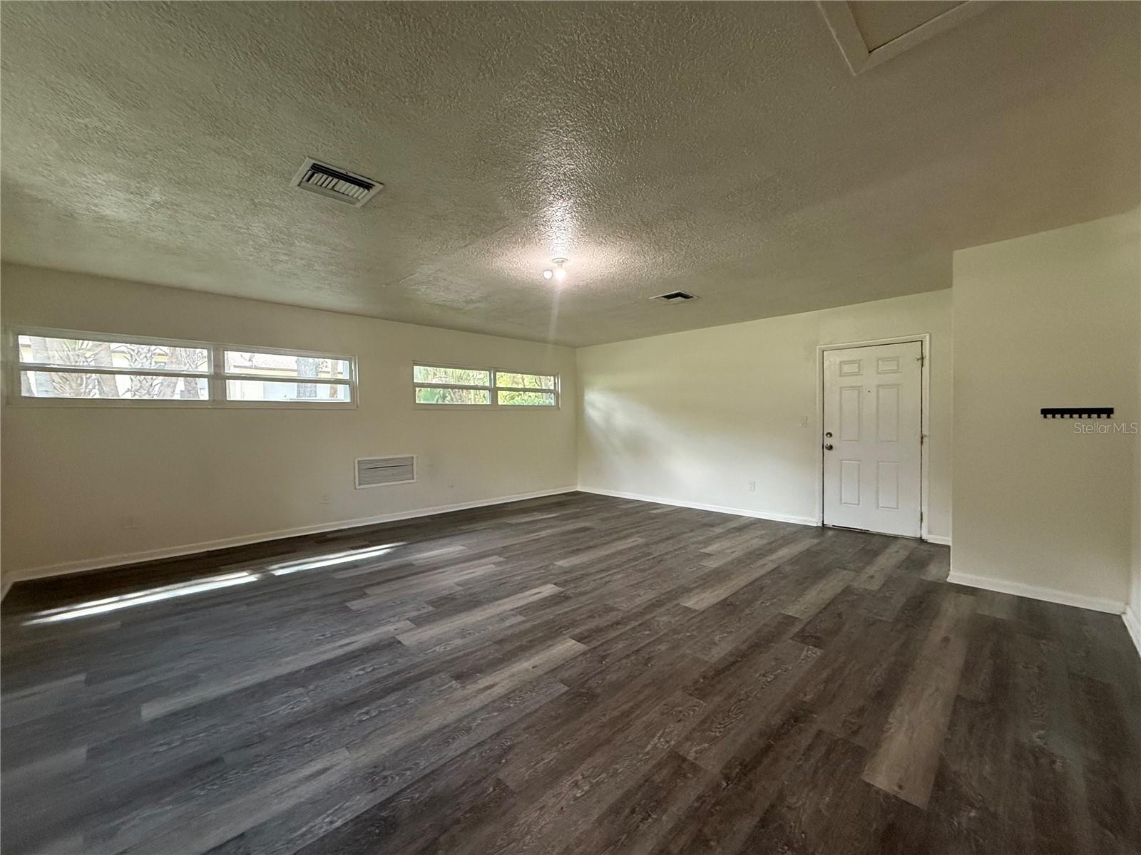 1021 Sw 26th St Property Photo 23