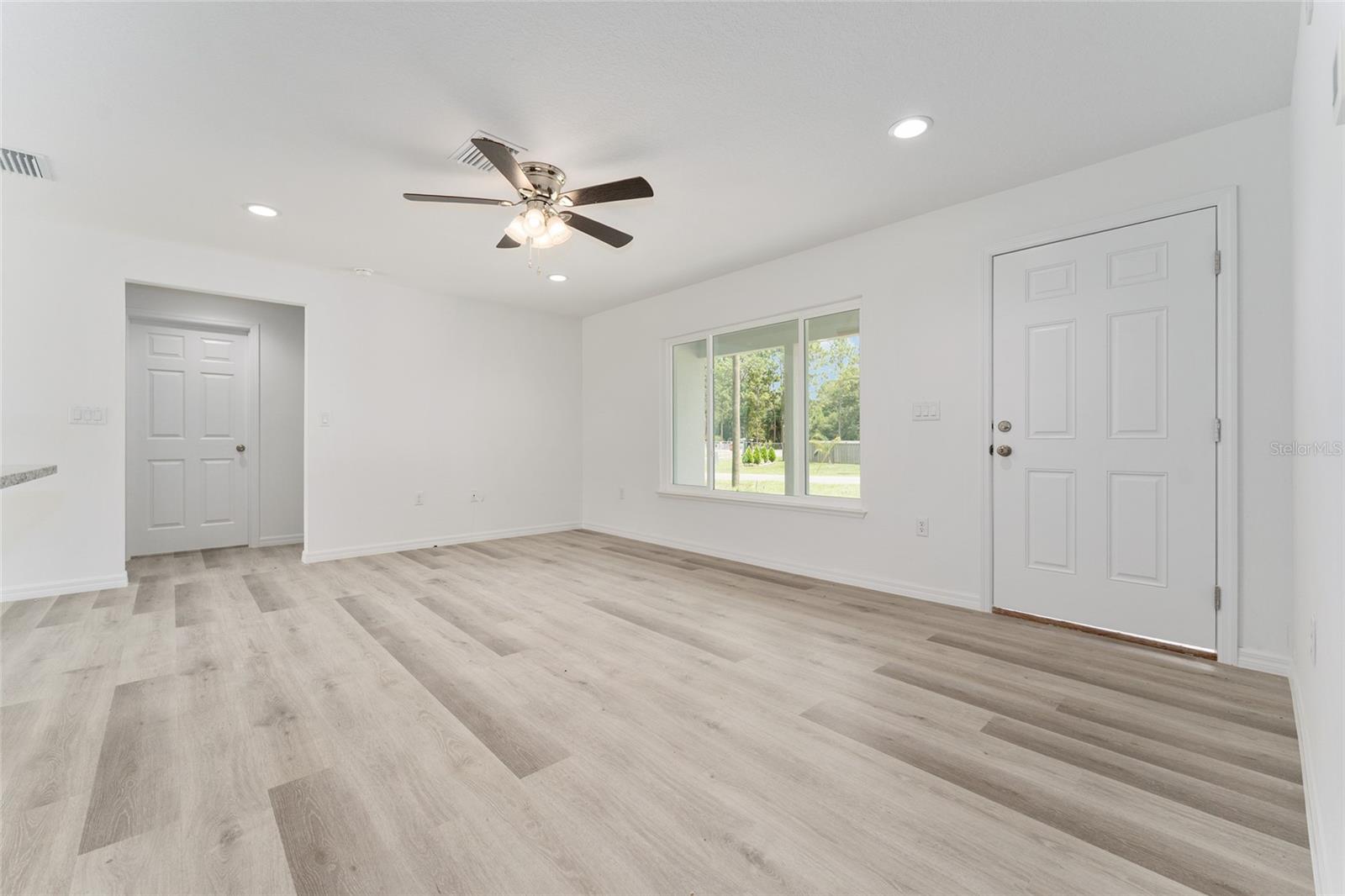 13027 Ne 5th Pl Property Photo 9