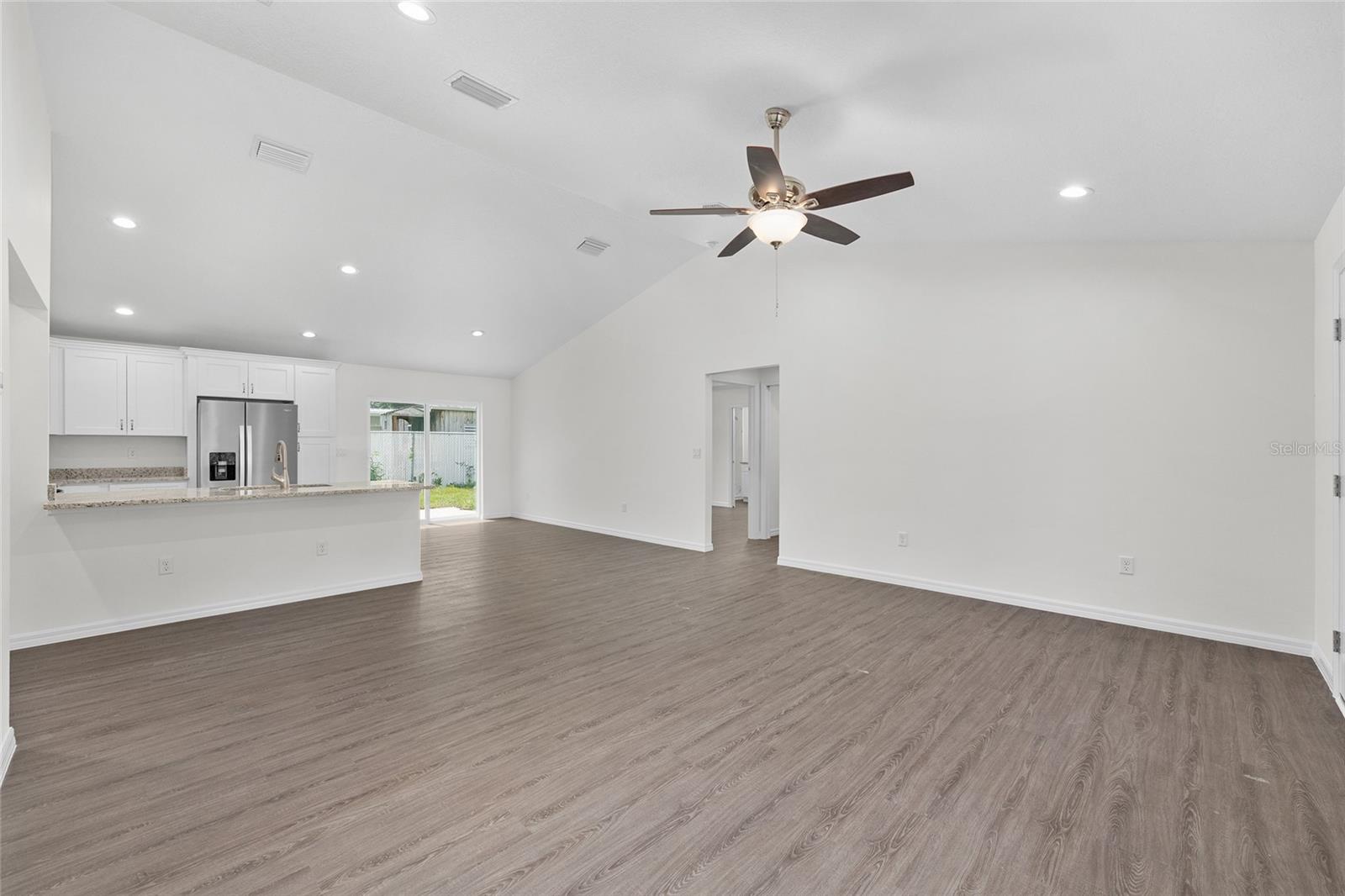 654 Ne 130th Ct Property Photo 10