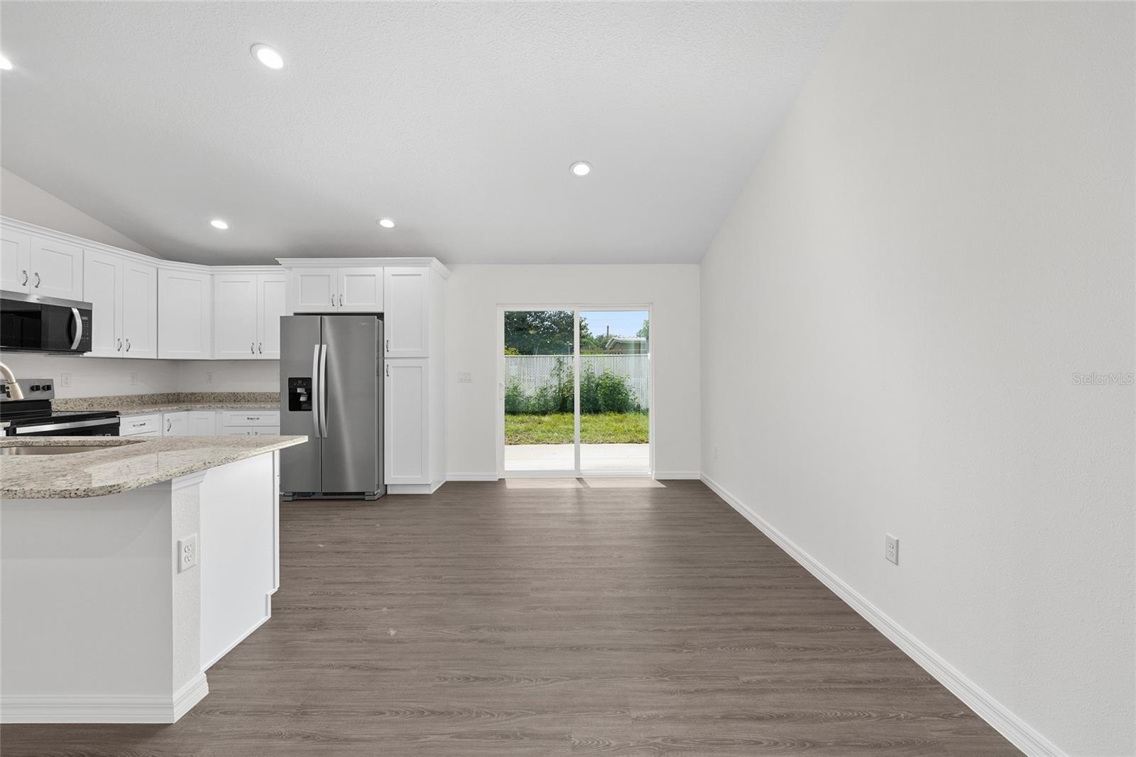 654 Ne 130th Ct Property Photo 13