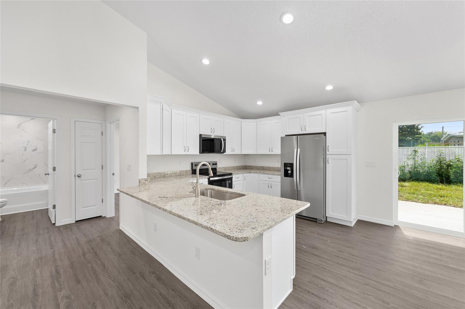 654 Ne 130th Ct Property Photo 17