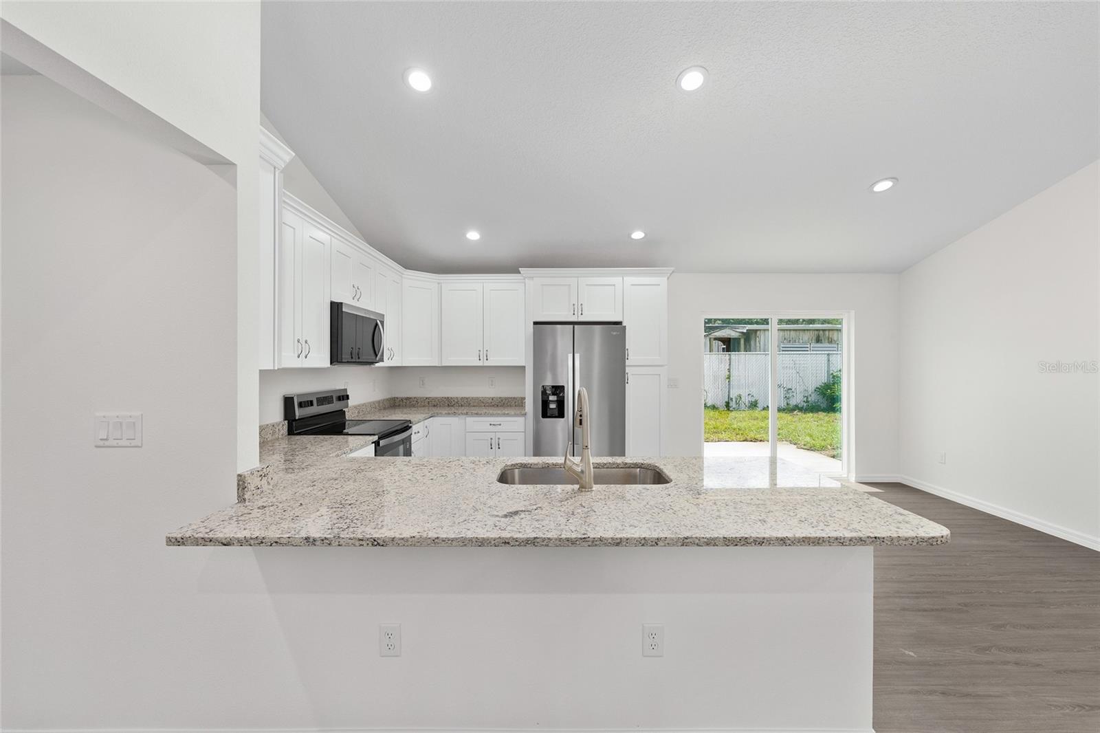 654 Ne 130th Ct Property Photo 18