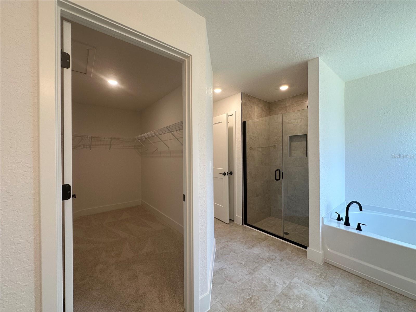 12551 Ne 48th Ter Property Photo 15