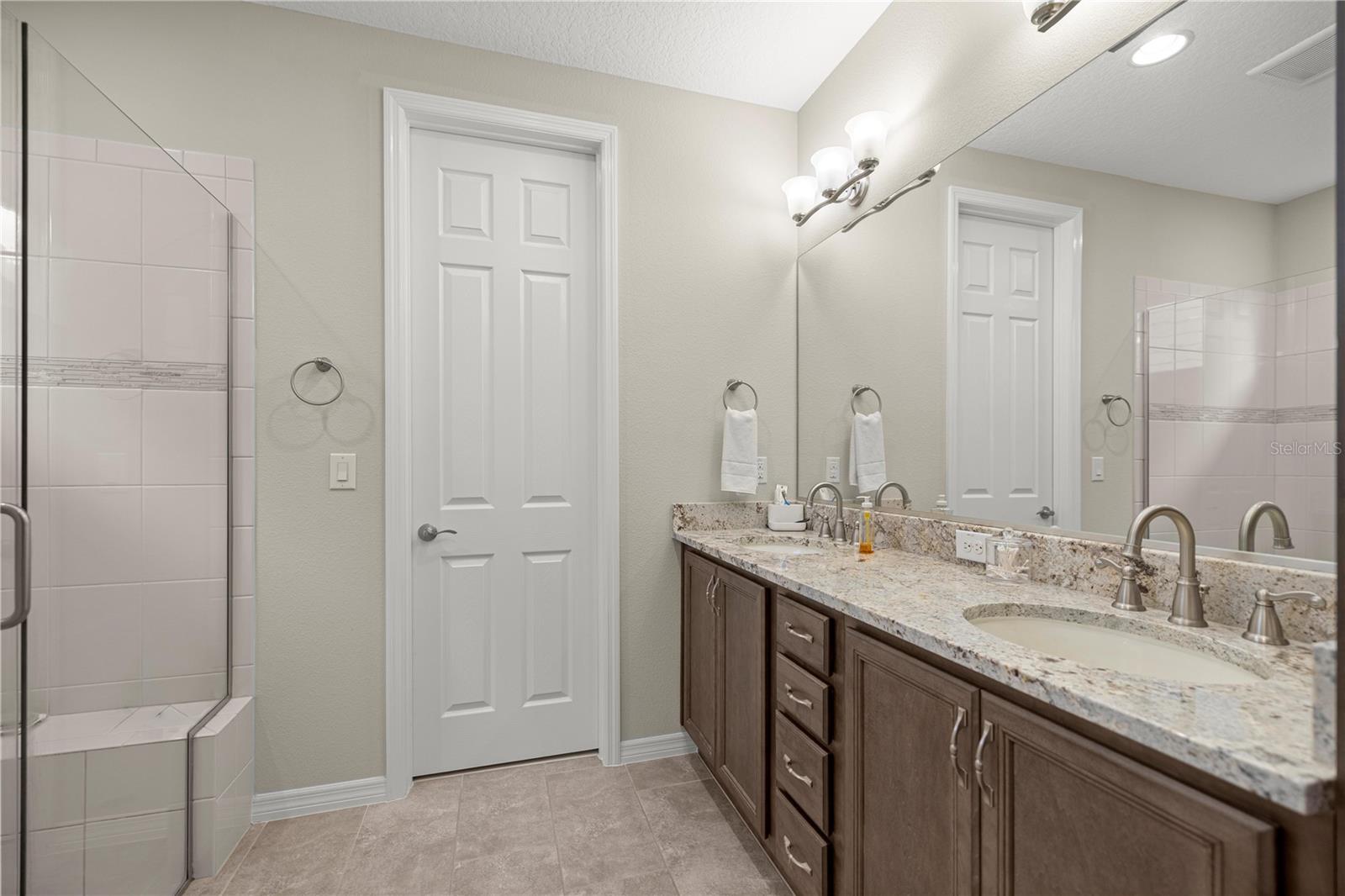 5504 Nw 40th Loop Property Photo 17
