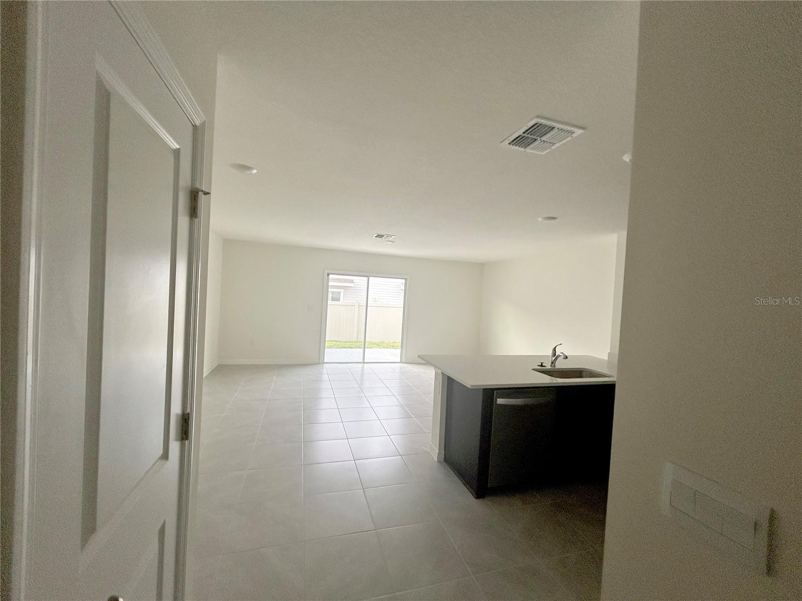 6582 Sw 81st Loop Property Photo 3