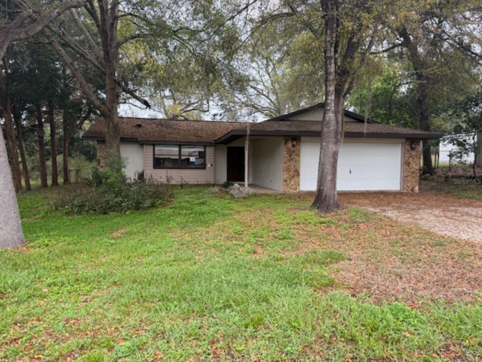 306 Cabot St Property Photo 1