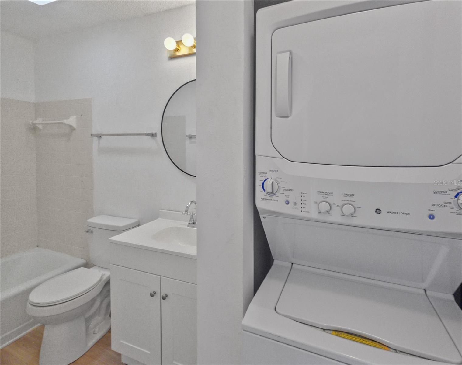 542 Fairways Dr #a Property Photo 8