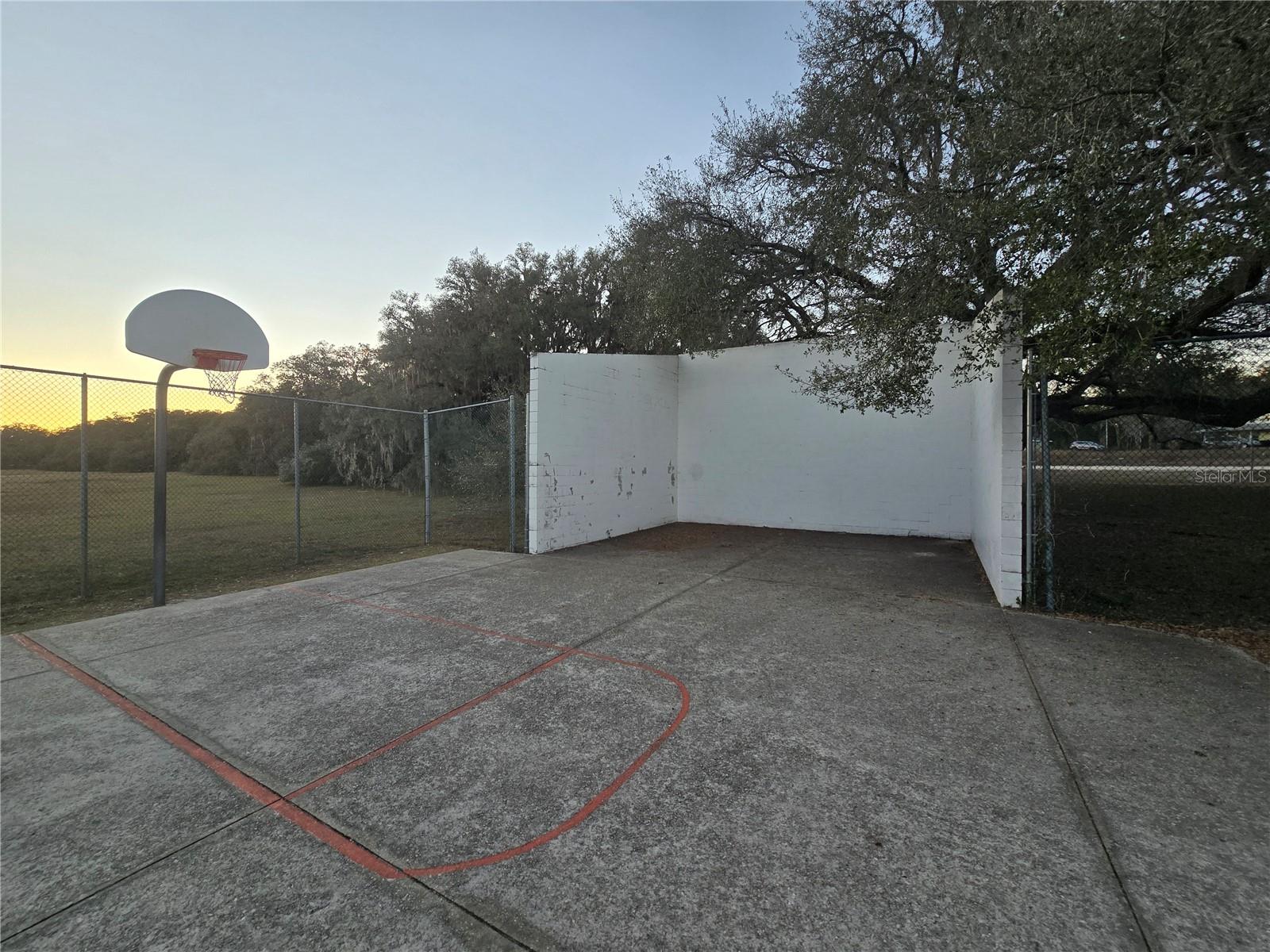 Sw 136th Ct. Rd Property Photo 8