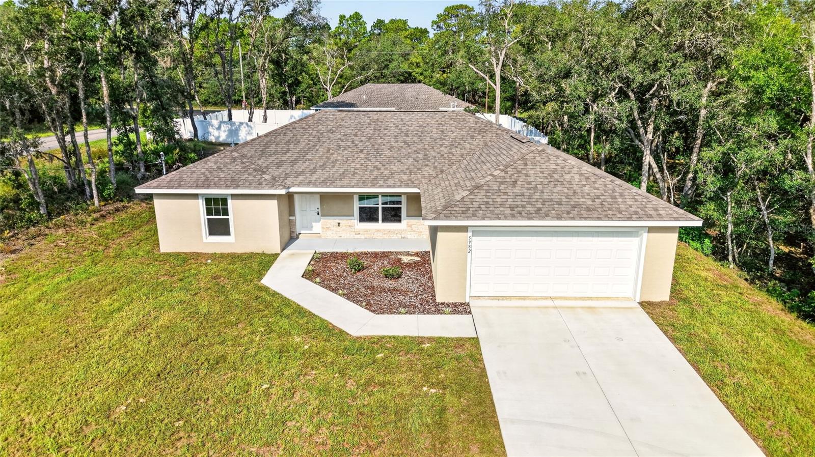5982 N Matheson Dr Property Photo 1