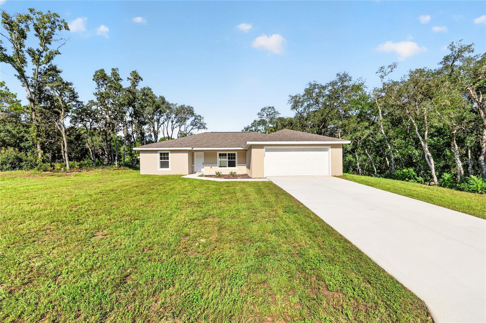 5982 N Matheson Dr Property Photo 3