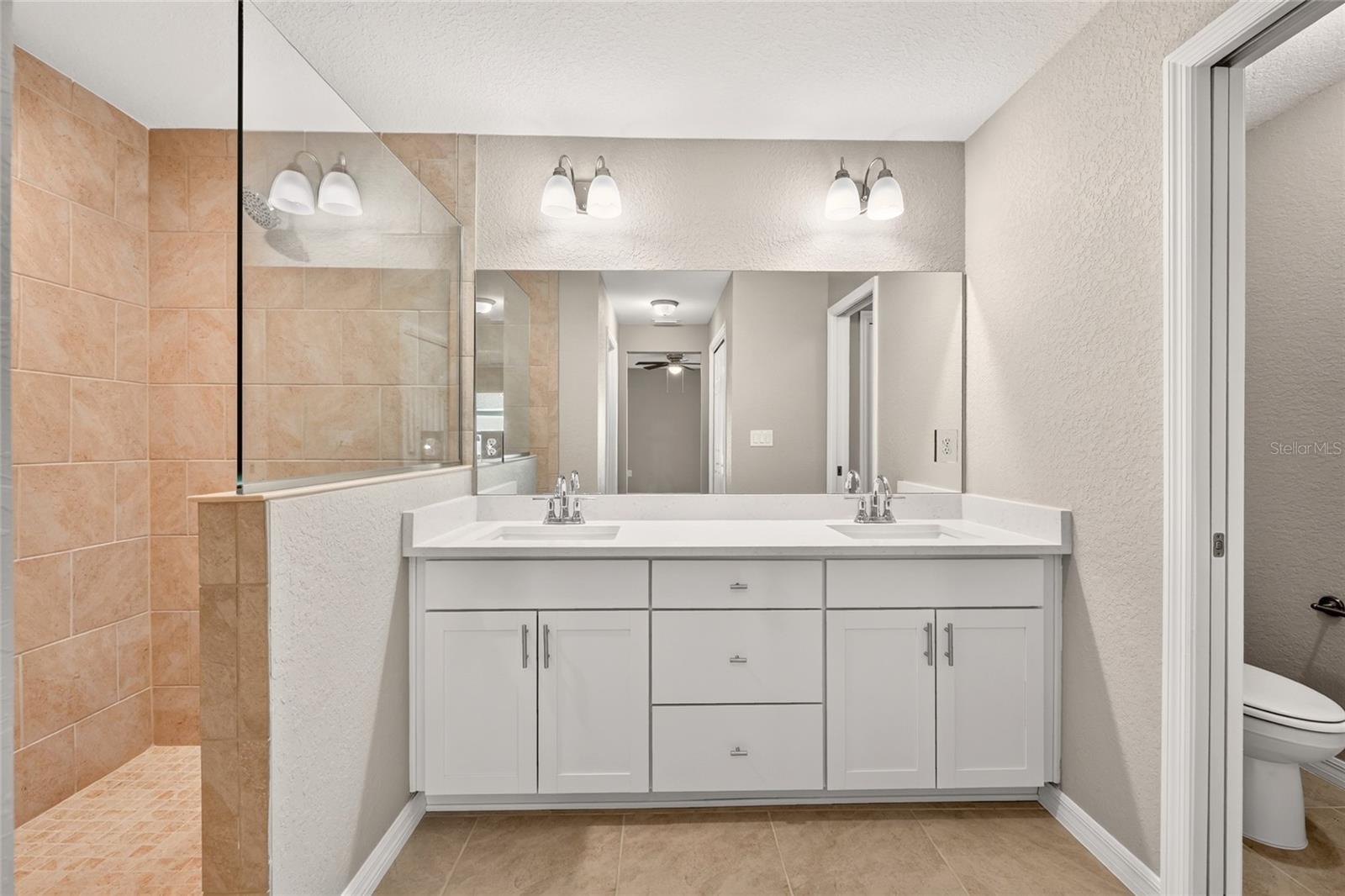 5982 N Matheson Dr Property Photo 20