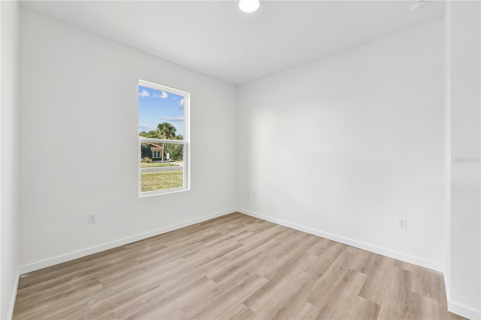 17875 Sw 68th Pl Property Photo 9