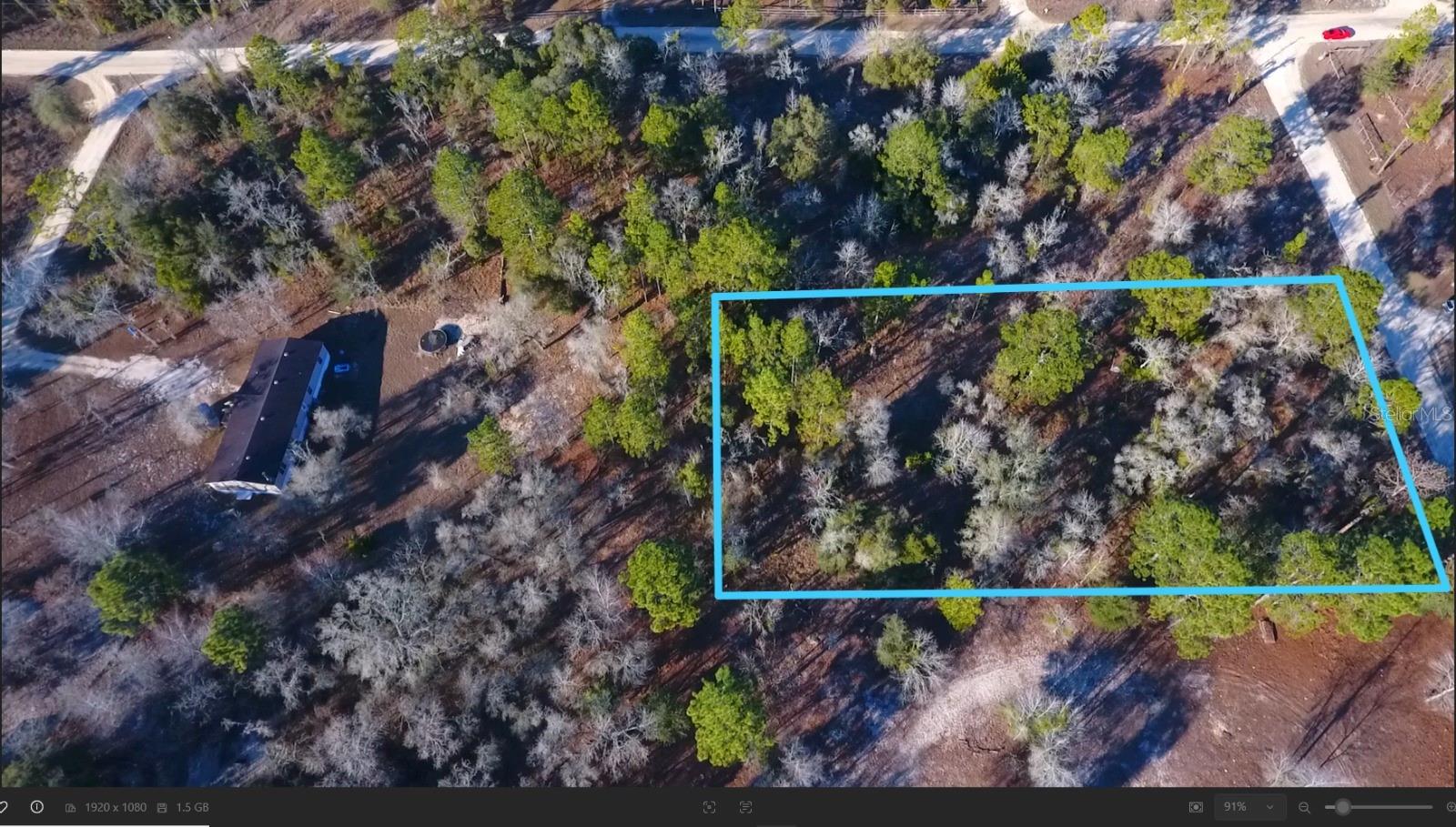 Se 137th Ct Property Photo 2