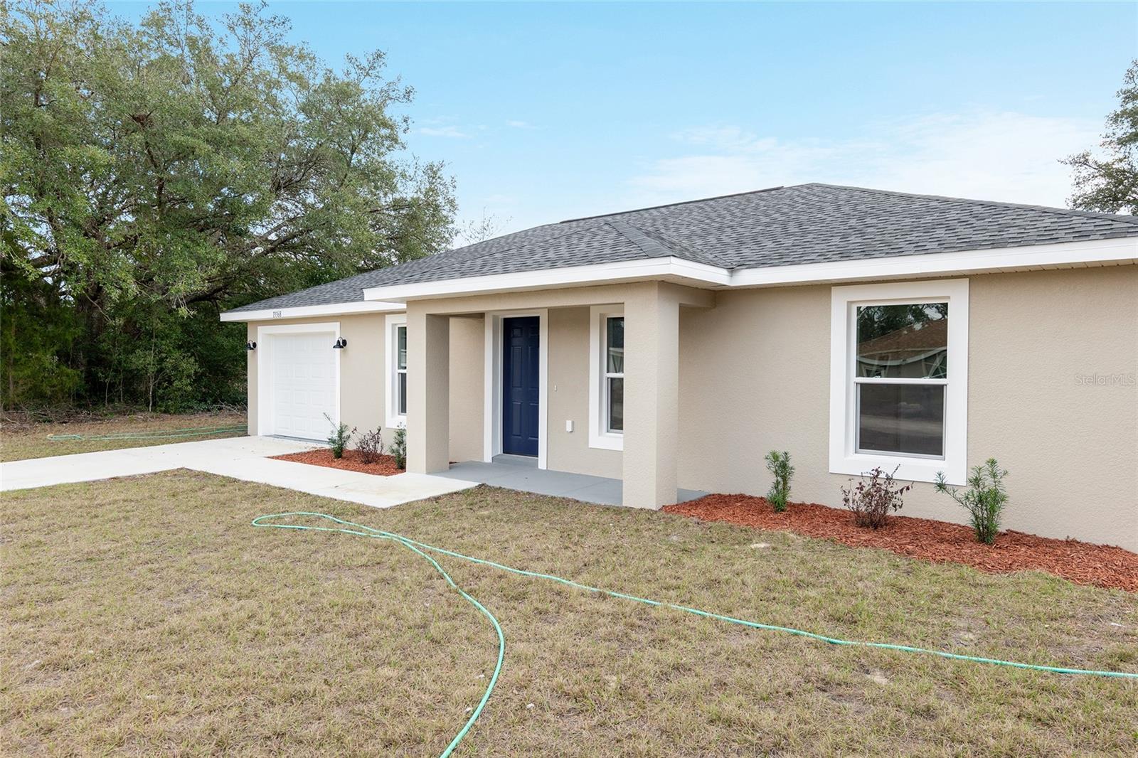 24035 Nw Amberjack Ave Property Photo 2