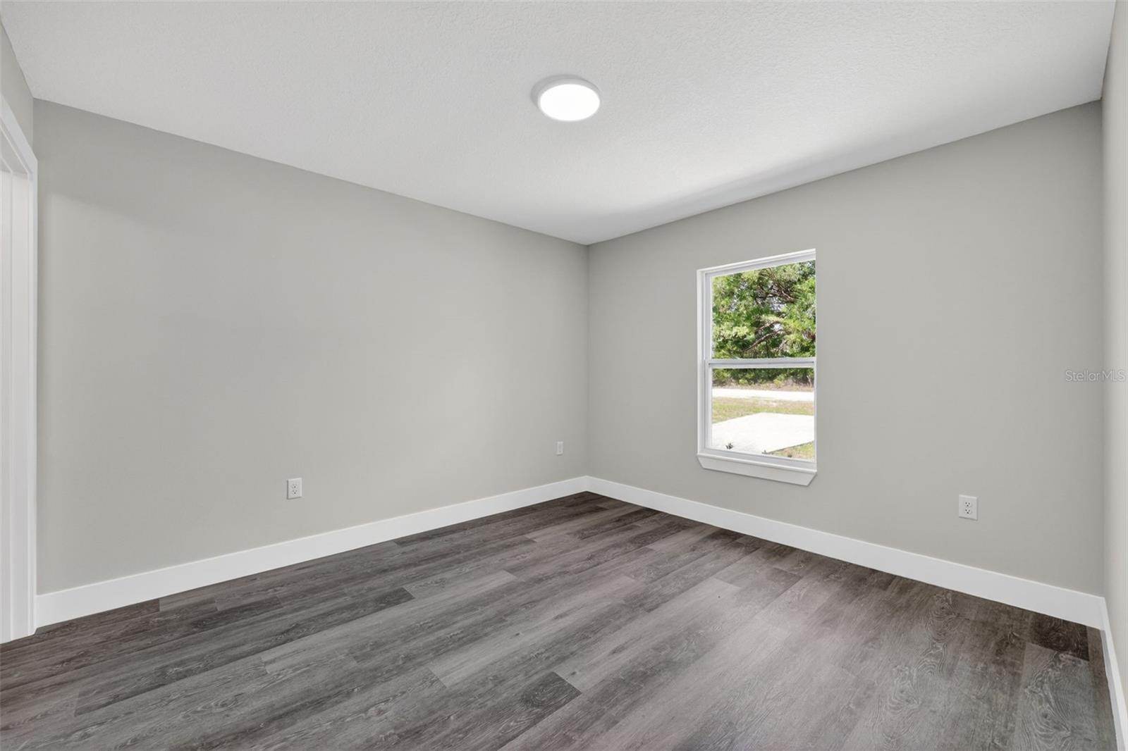 24035 Nw Amberjack Ave Property Photo 21