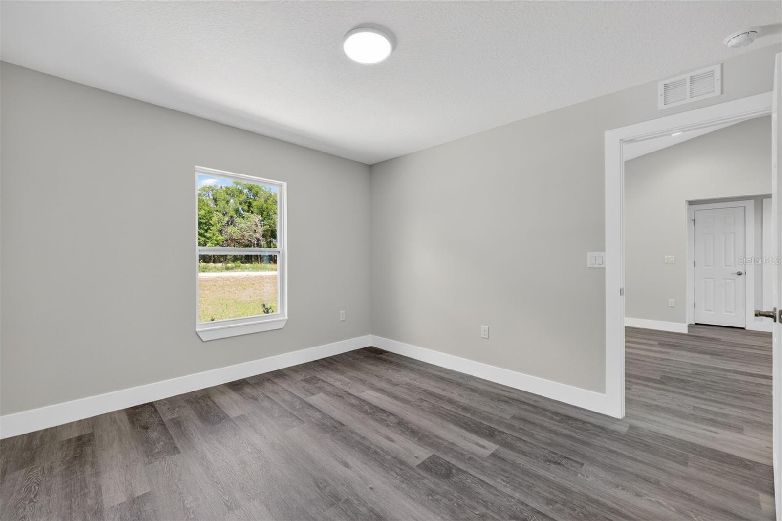 24035 Nw Amberjack Ave Property Photo 23